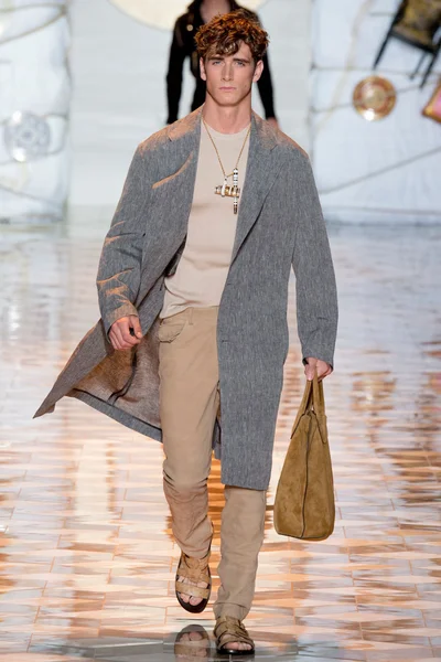 Look 35